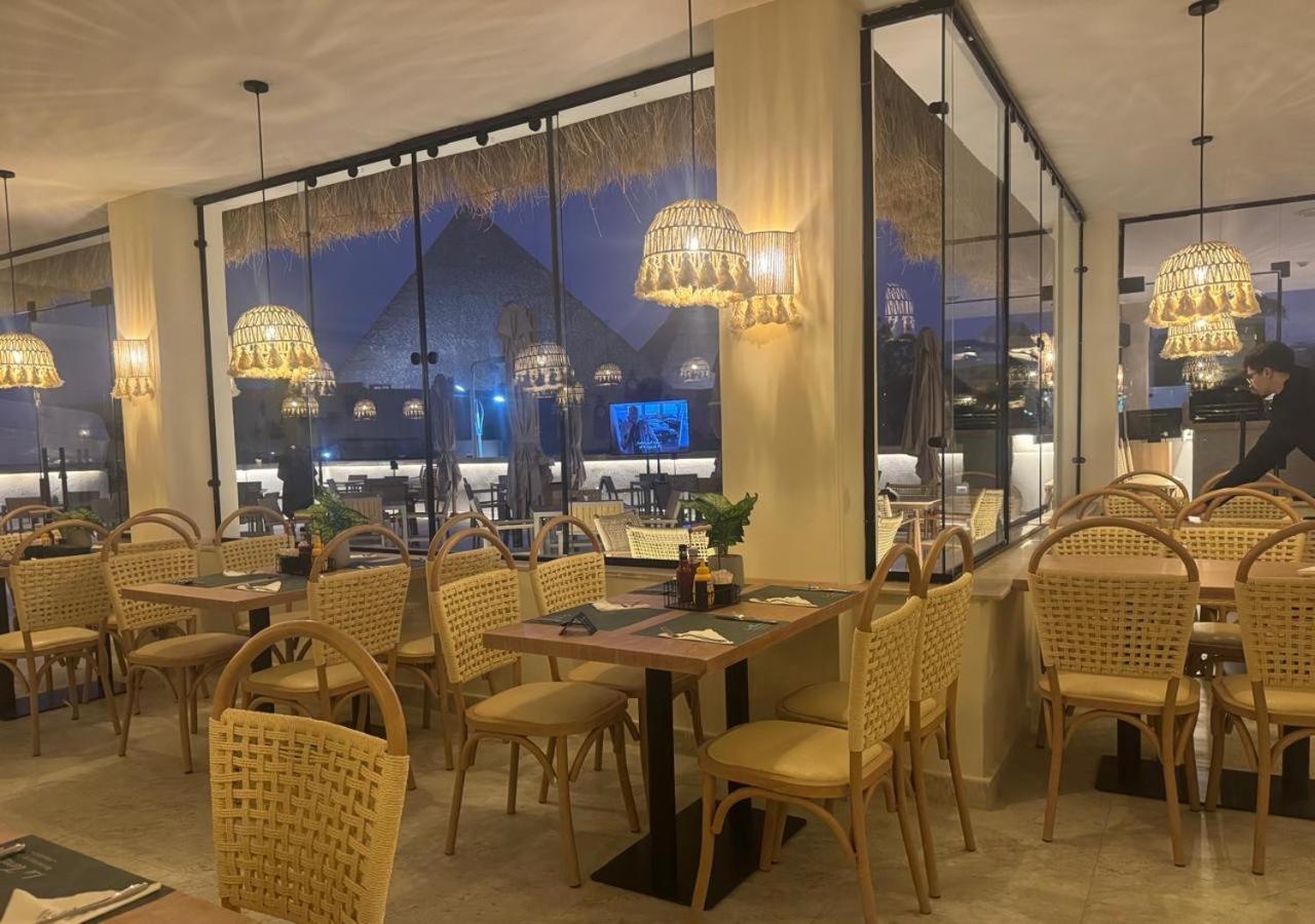 Kafret el-Gabal La Boutique Hotel - Vue Des Pyramides מראה חיצוני תמונה
