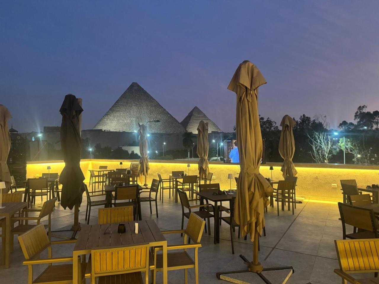 Kafret el-Gabal La Boutique Hotel - Vue Des Pyramides מראה חיצוני תמונה