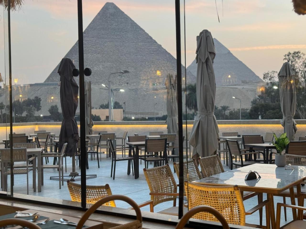 Kafret el-Gabal La Boutique Hotel - Vue Des Pyramides מראה חיצוני תמונה