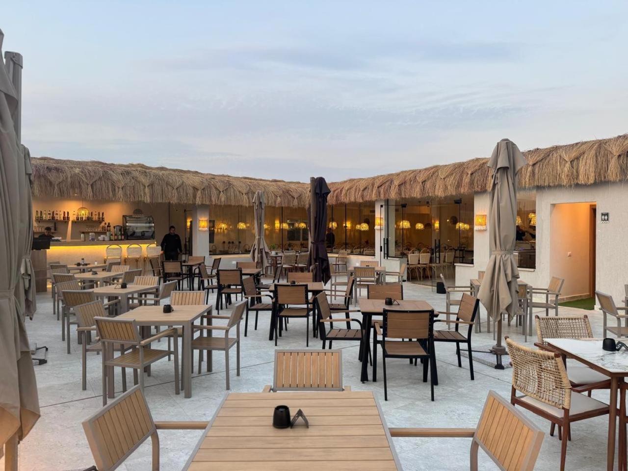 Kafret el-Gabal La Boutique Hotel - Vue Des Pyramides מראה חיצוני תמונה