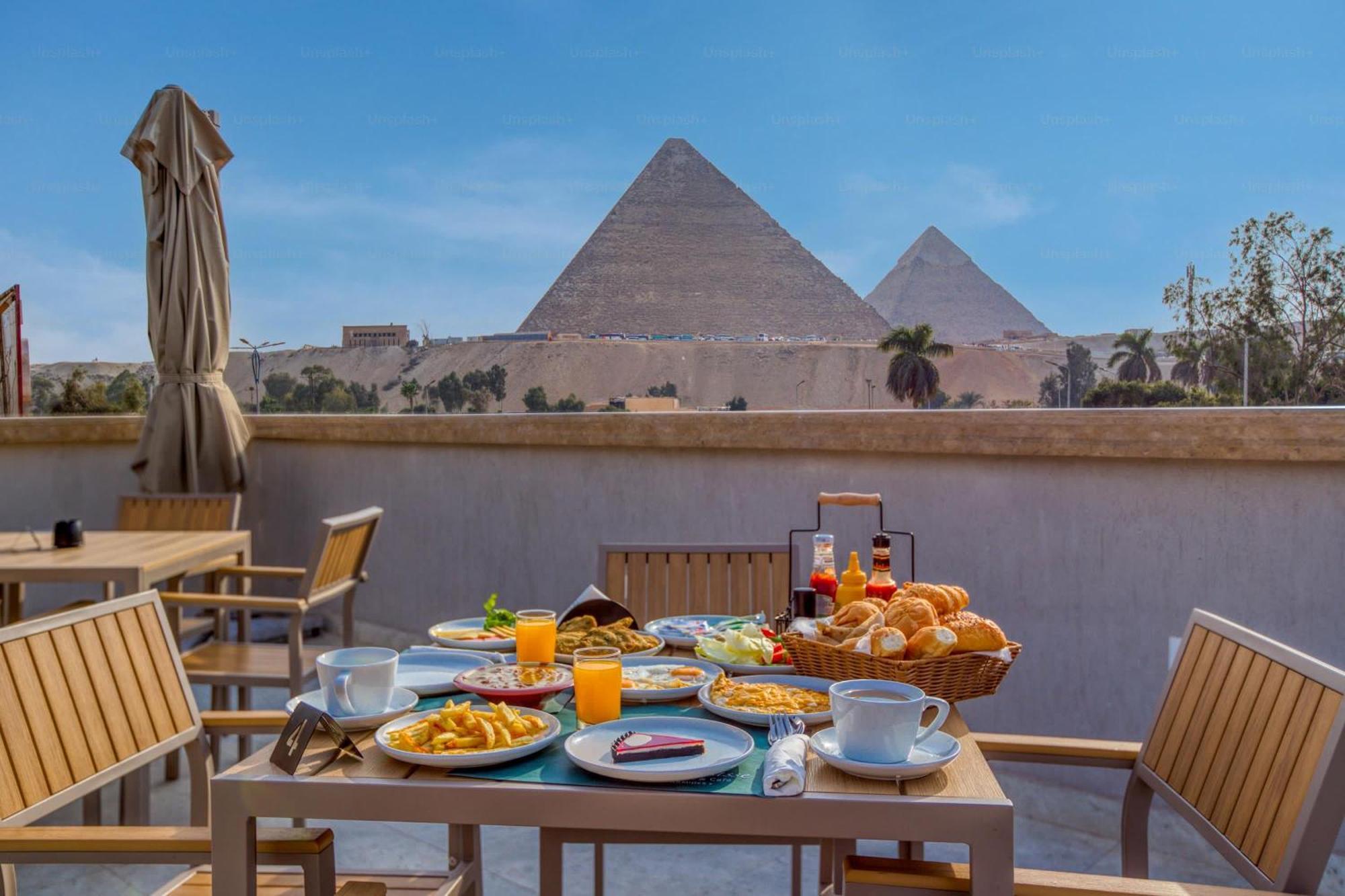 Kafret el-Gabal La Boutique Hotel - Vue Des Pyramides מראה חיצוני תמונה